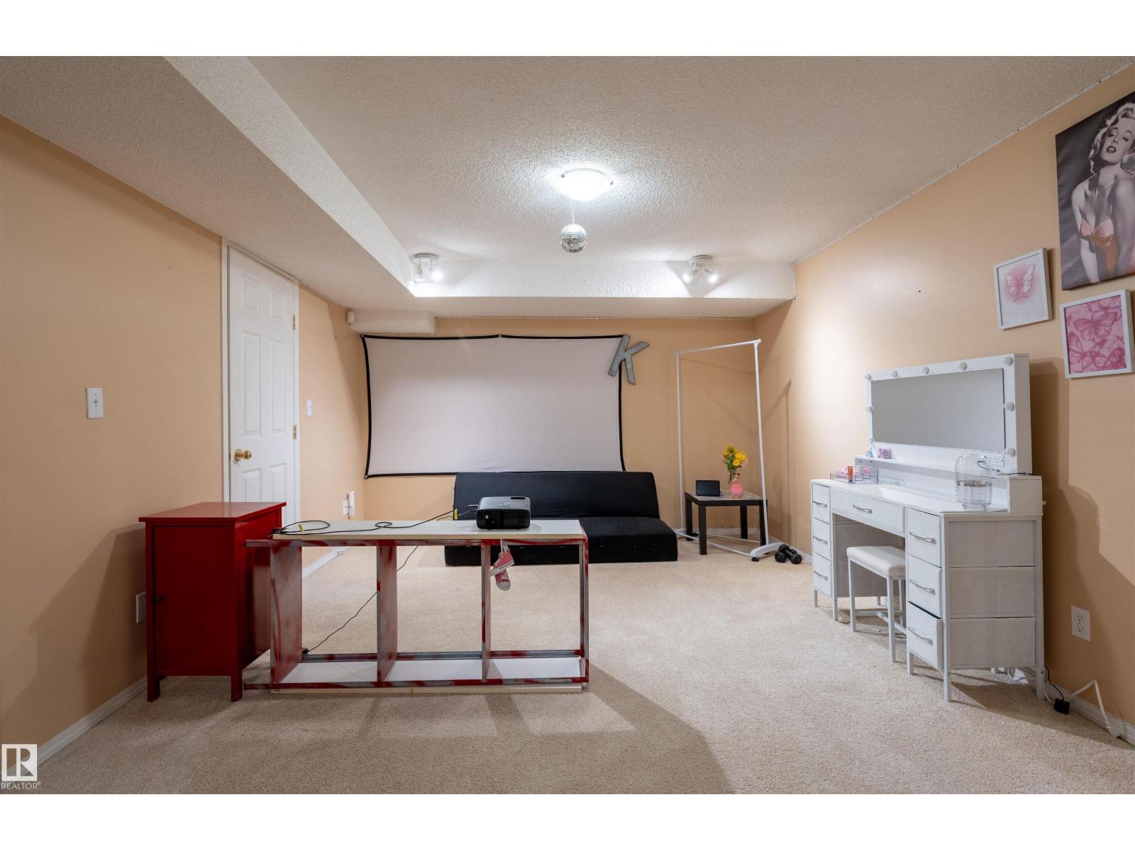 11813 12 AV NW - 33