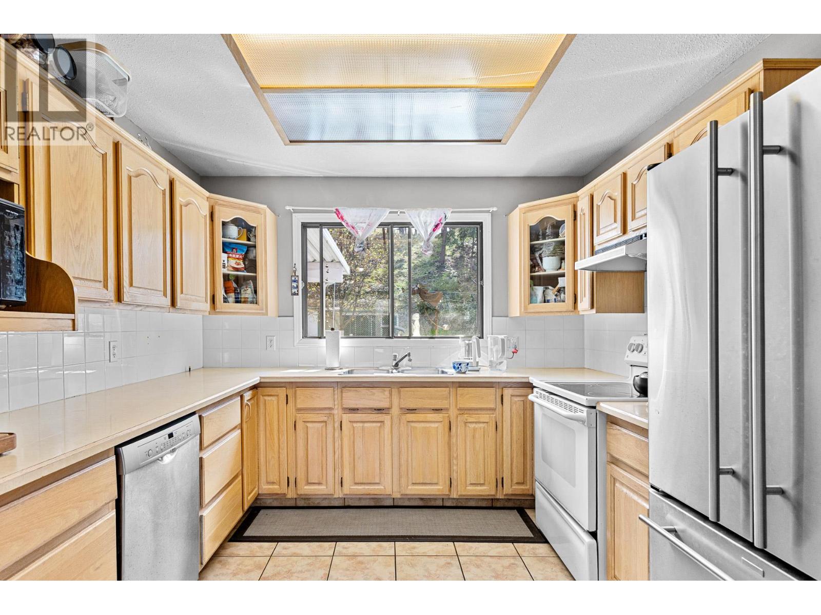 741 Barnaby Road - 10