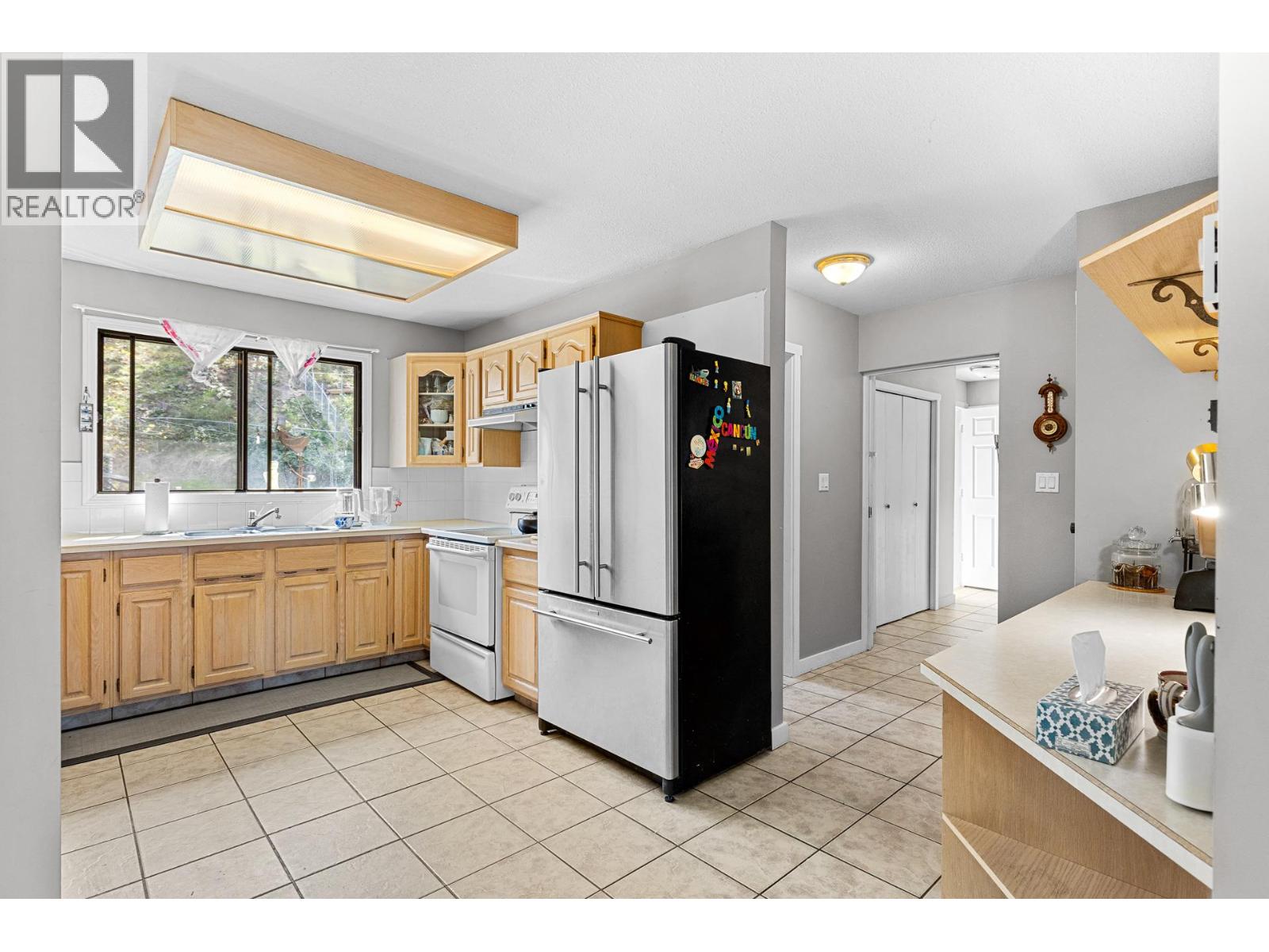 741 Barnaby Road - 9