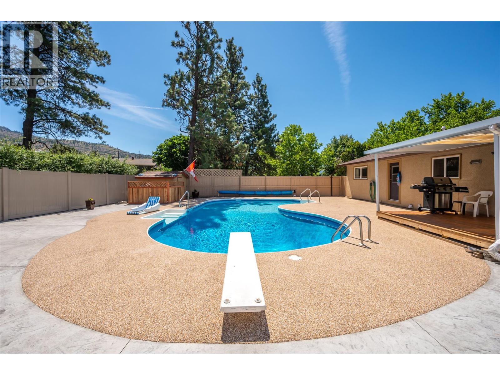 186 Dunant Crescent - 22