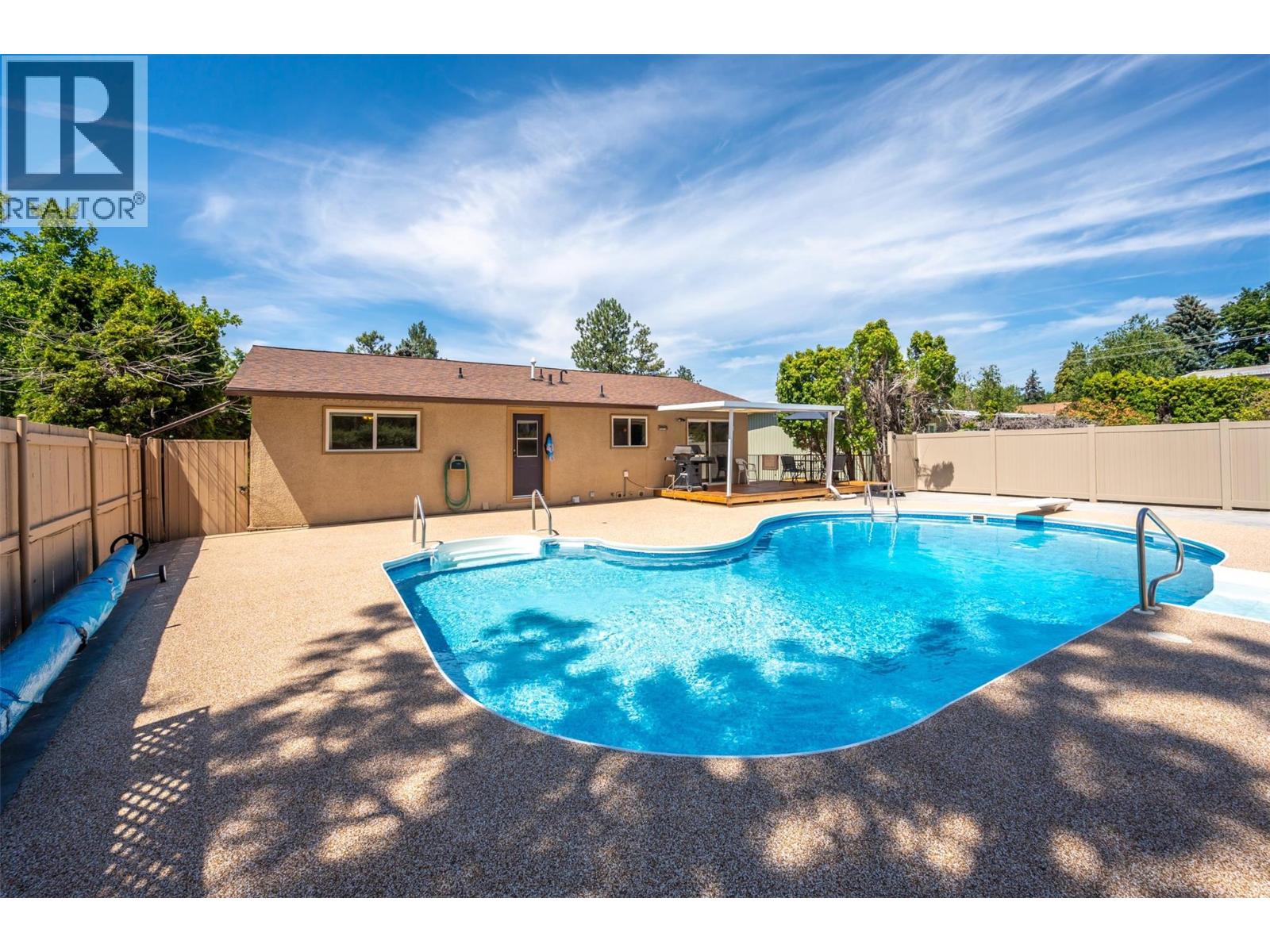 186 Dunant Crescent - 24