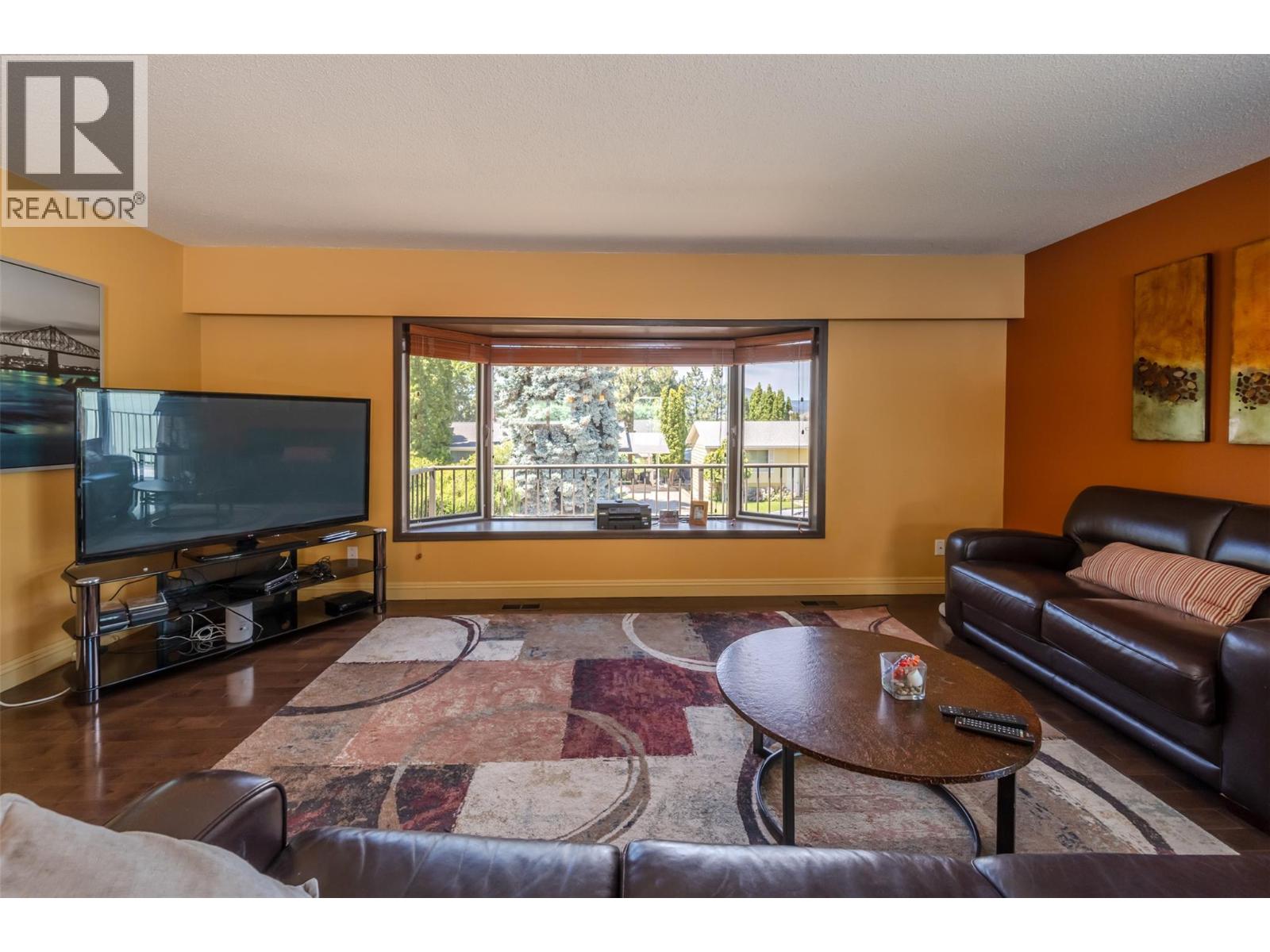 186 Dunant Crescent - 5