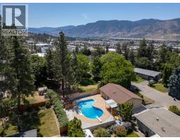  186 Dunant Crescent, Penticton