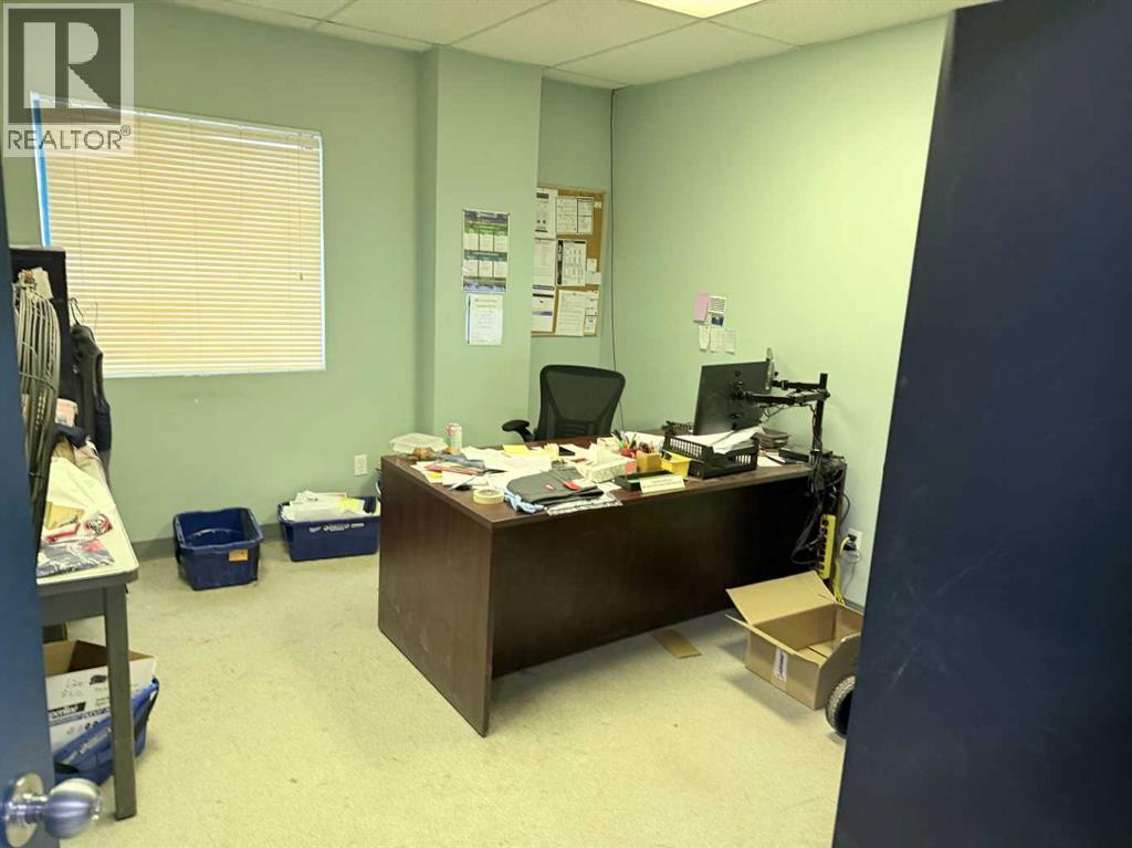 12102 101 Avenue - Photo 11