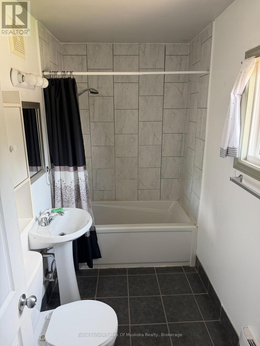 190 ECCLESTONE DRIVE - 9