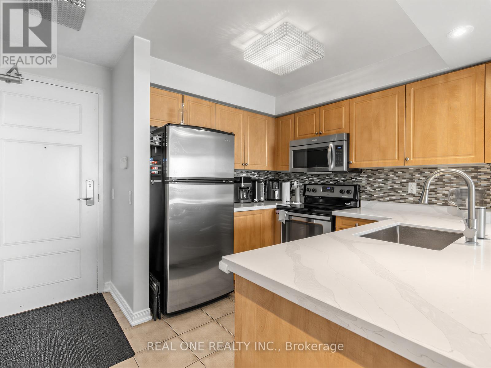 #1203 310 RED MAPLE ROAD - 4