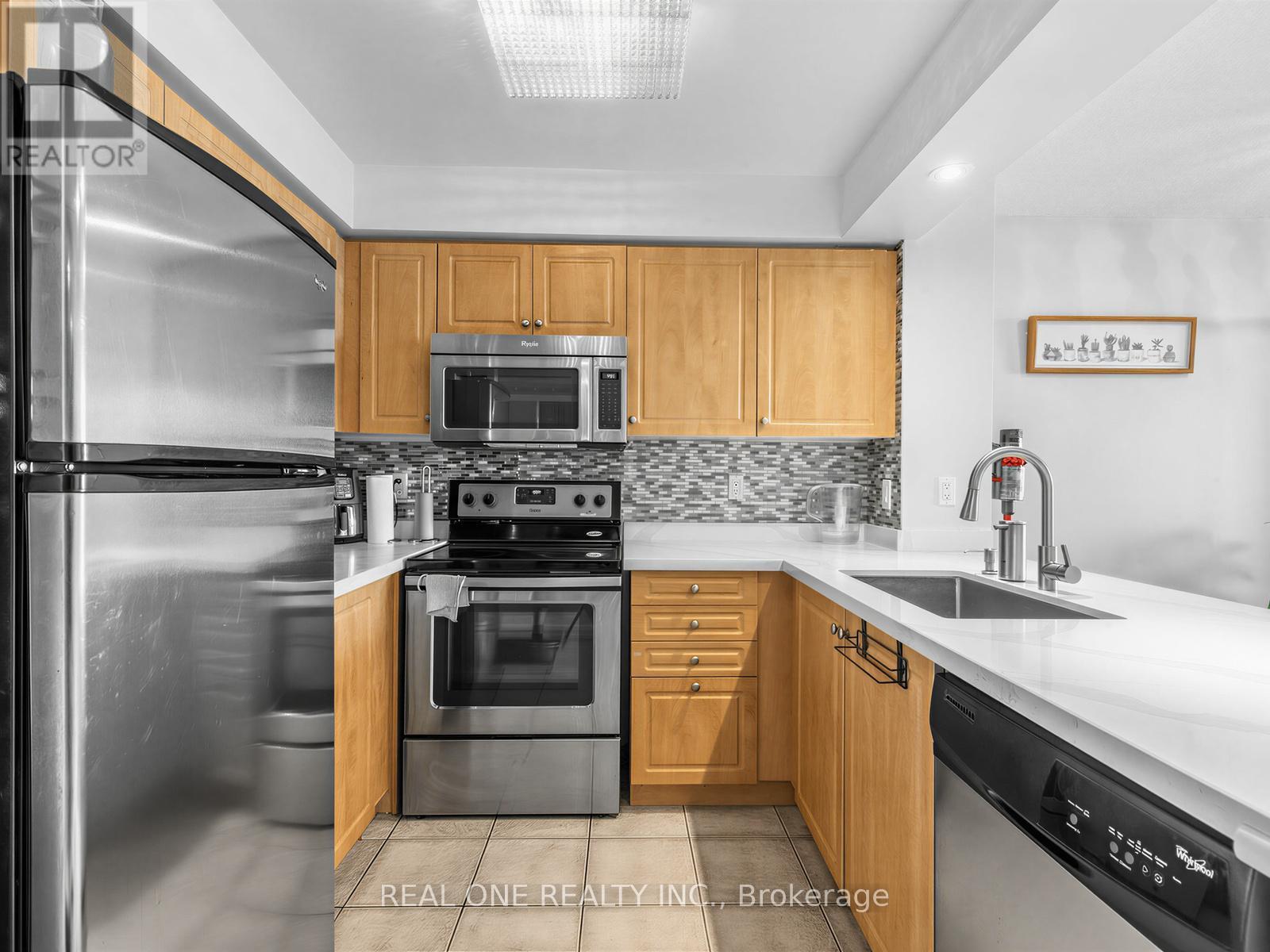 #1203 310 RED MAPLE ROAD - 5
