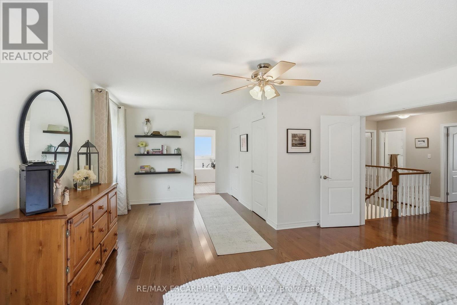 5347 JAMESON CRESCENT - 22