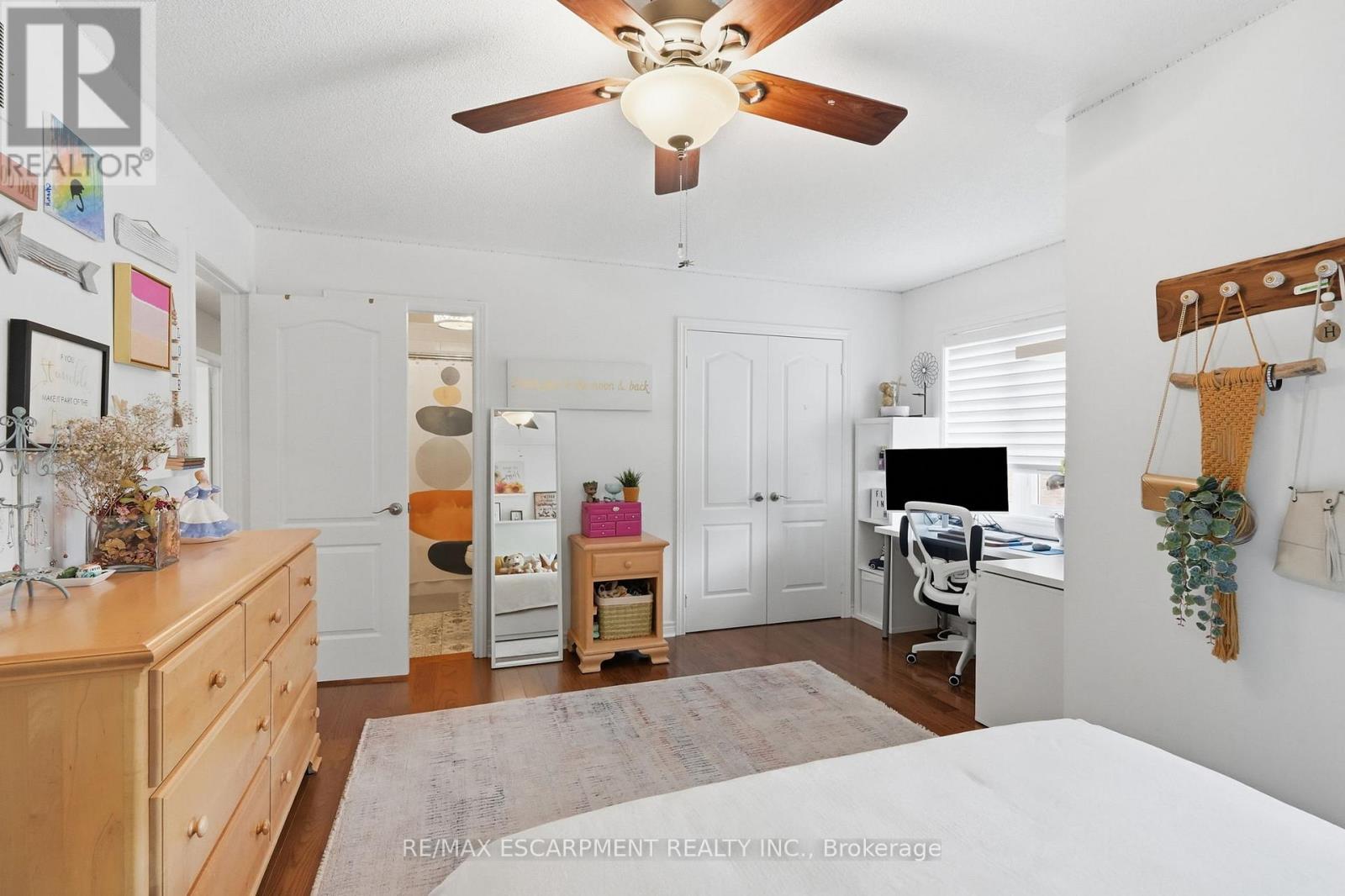 5347 JAMESON CRESCENT - 27