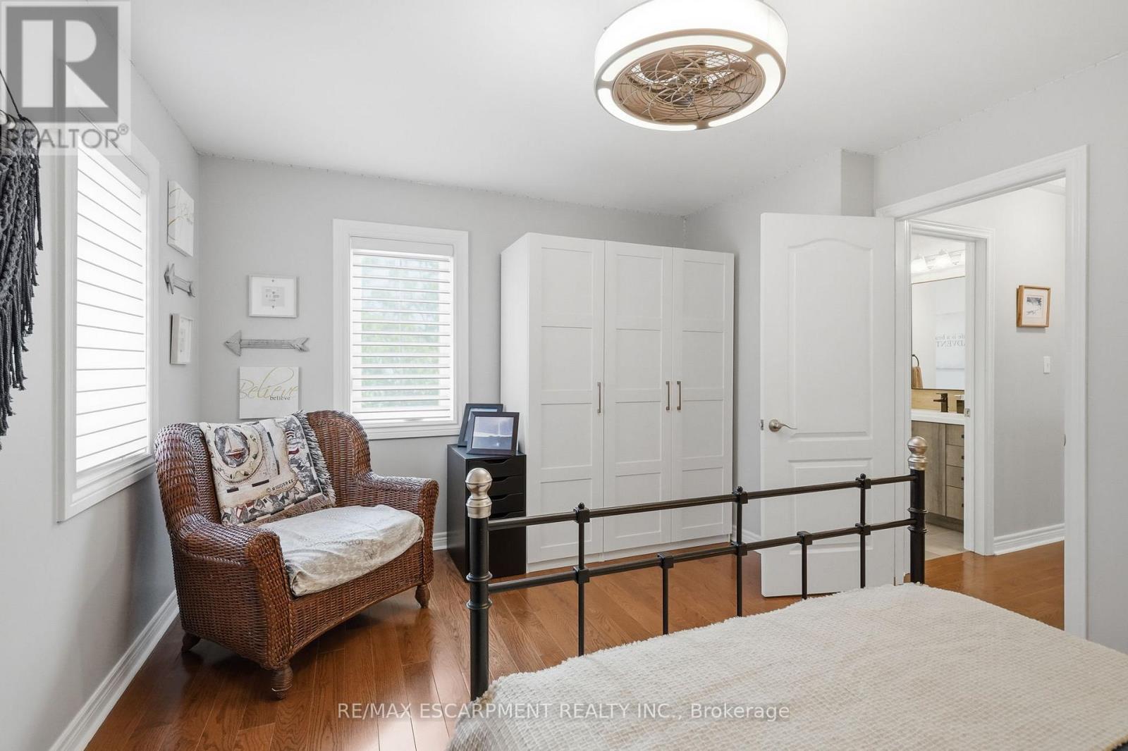5347 JAMESON CRESCENT - 31