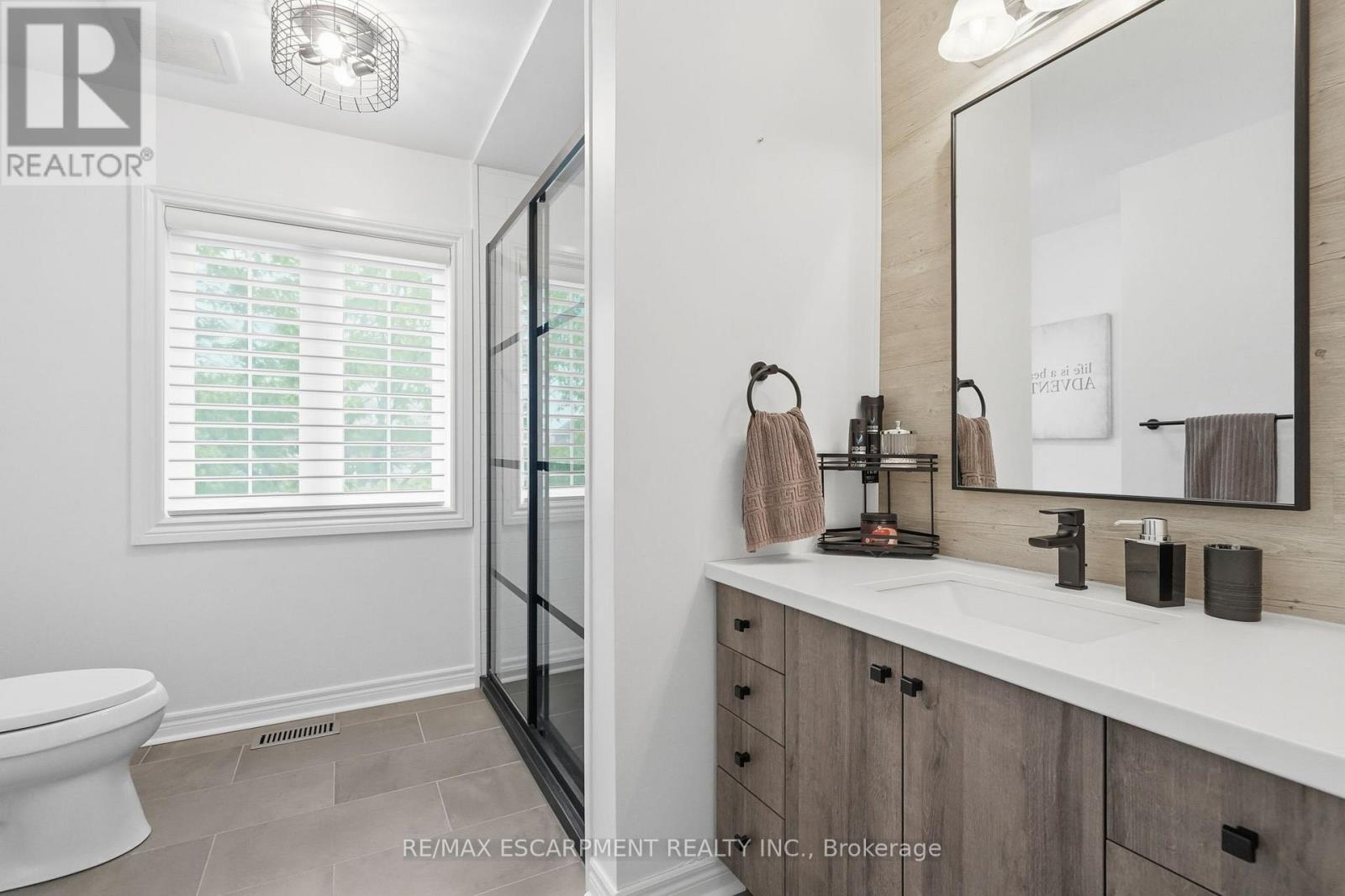 5347 JAMESON CRESCENT - 32