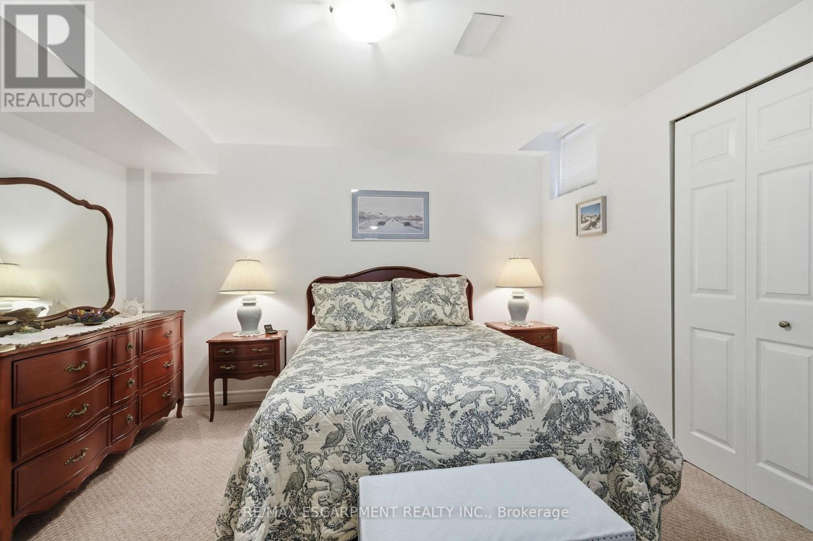 5347 JAMESON CRESCENT - 42