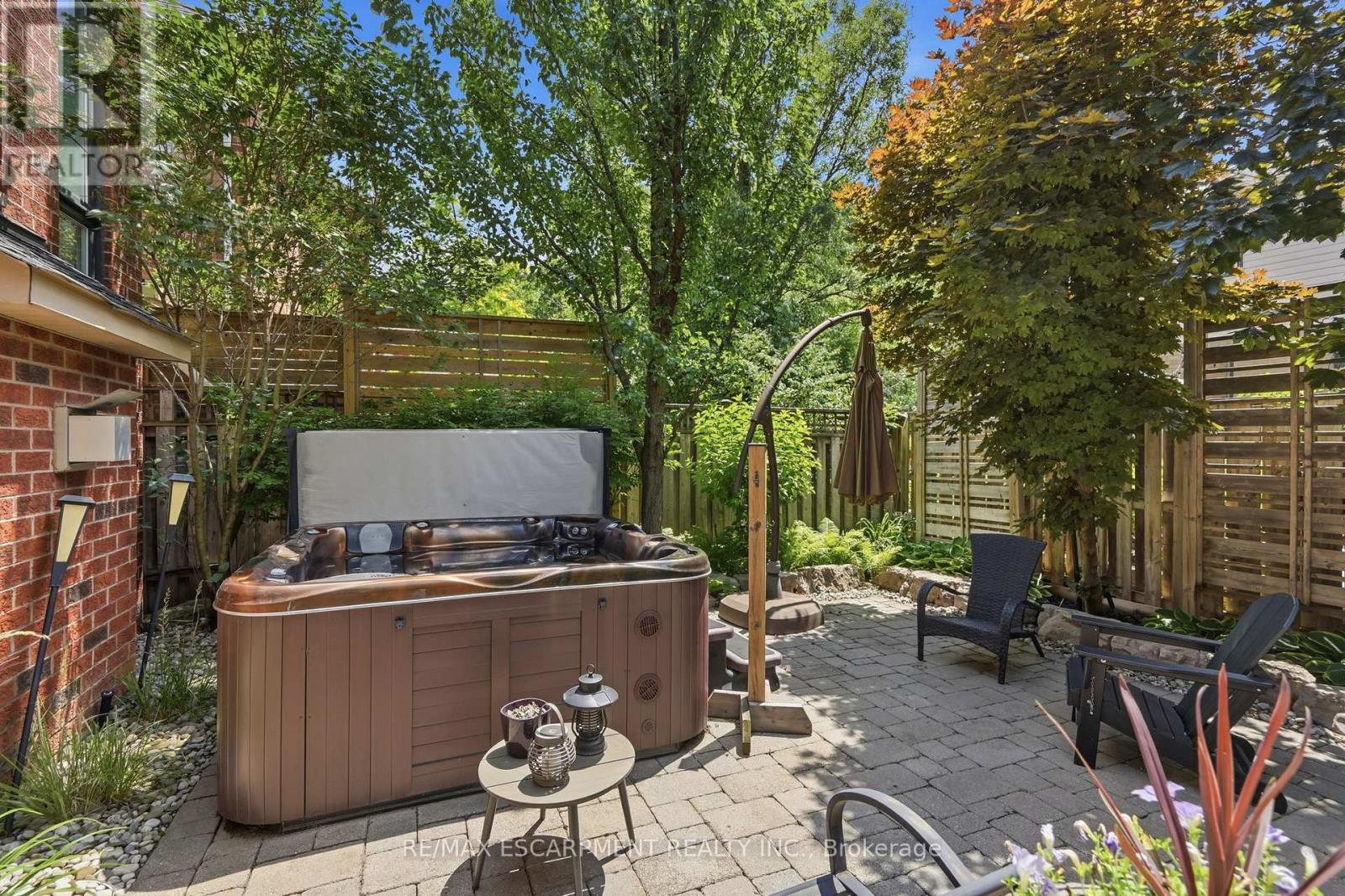 5347 JAMESON CRESCENT - 48