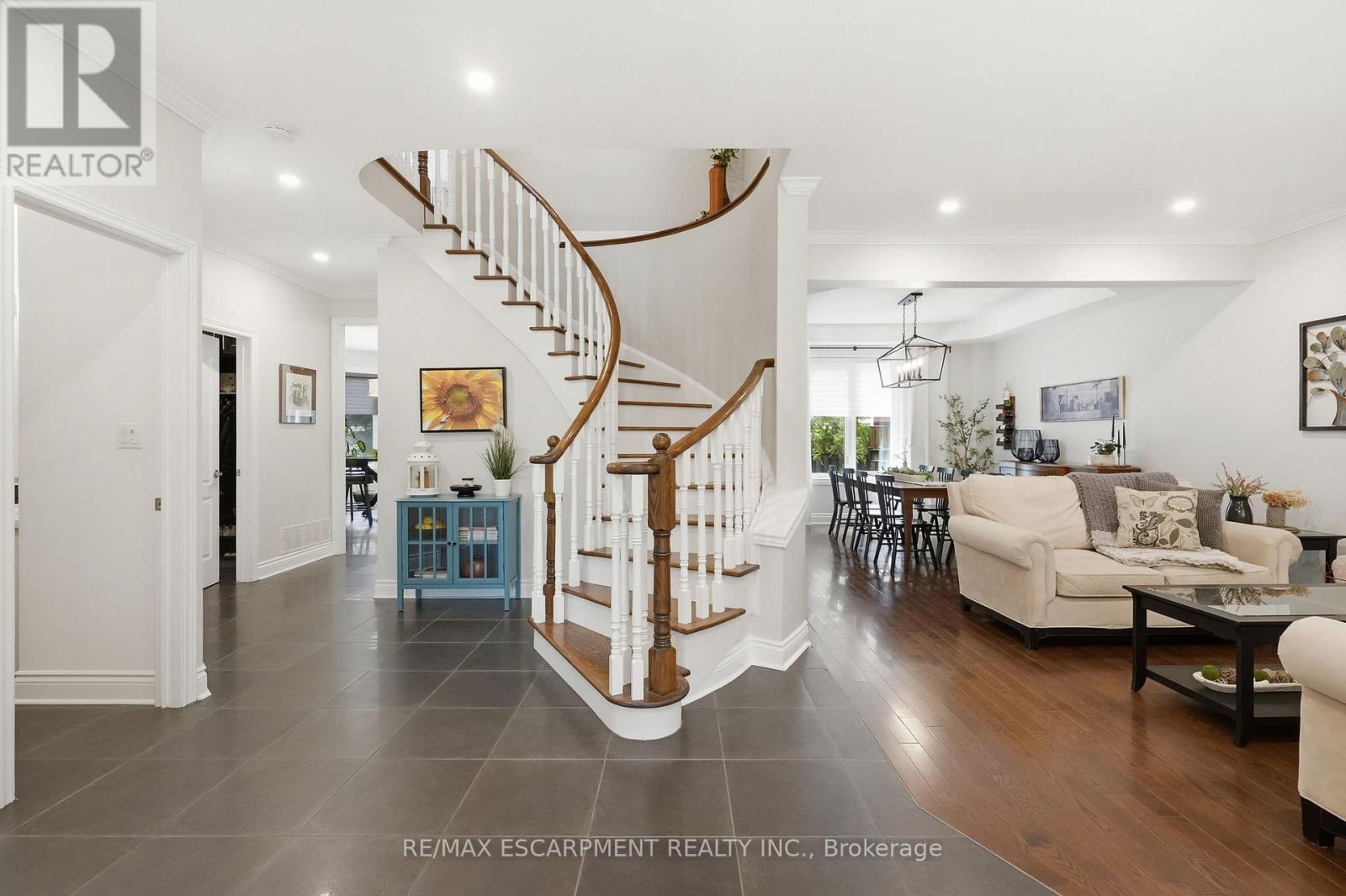 5347 JAMESON CRESCENT - 5