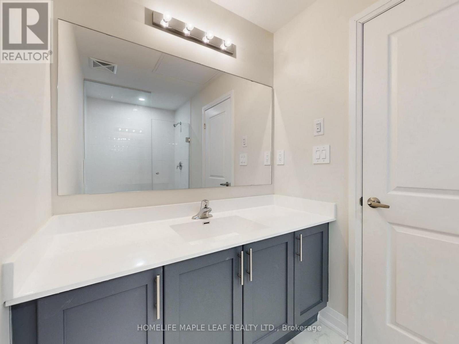 #124 1569 ROSE WAY - 21
