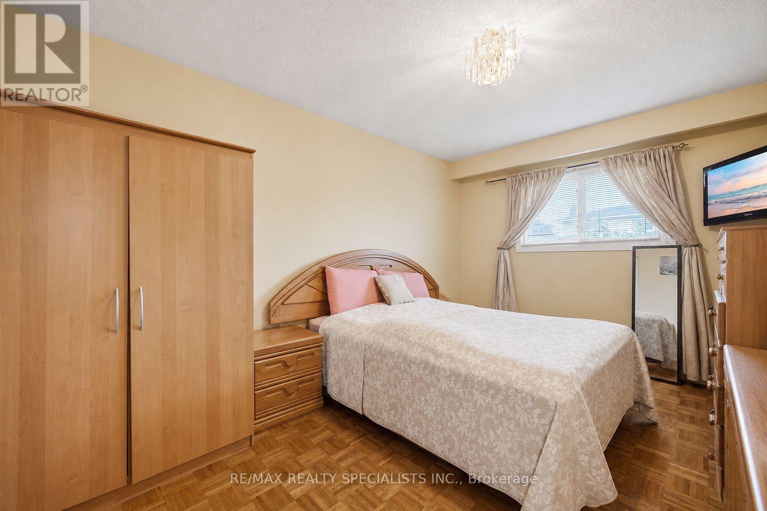 2571 TRIDENT AVENUE - Image 11