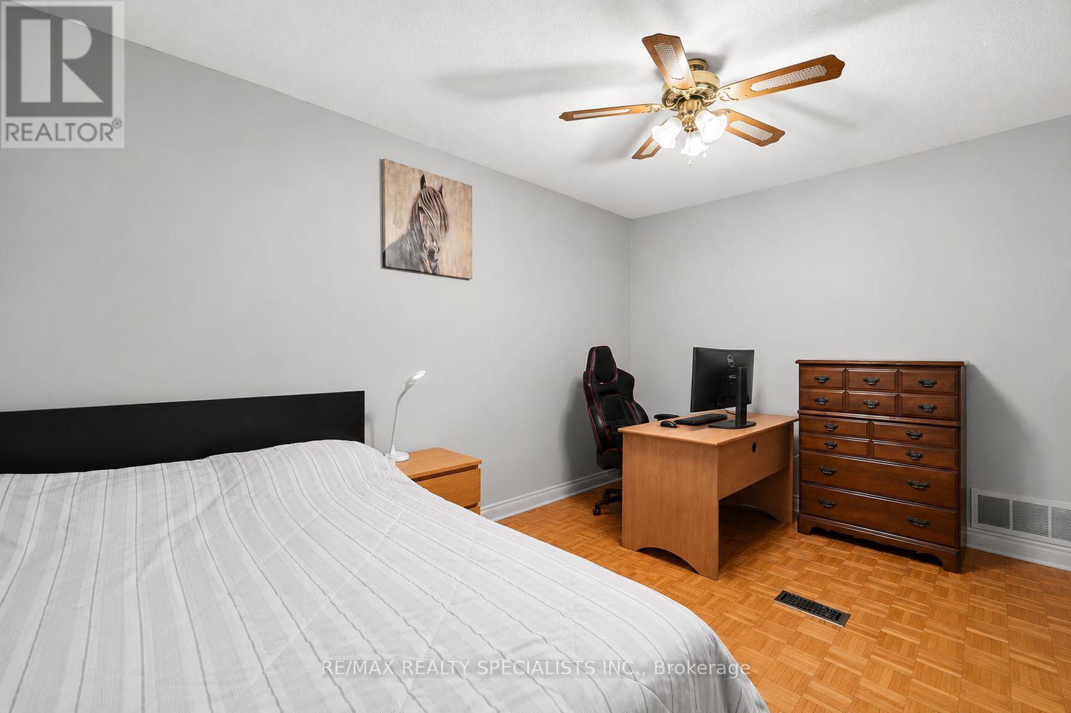 2571 TRIDENT AVENUE - Image 16