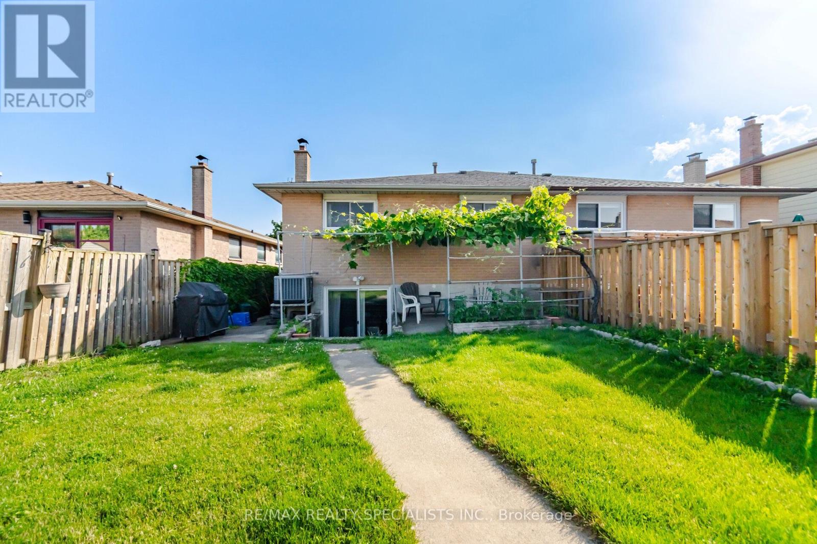 2571 TRIDENT AVENUE - Image 23