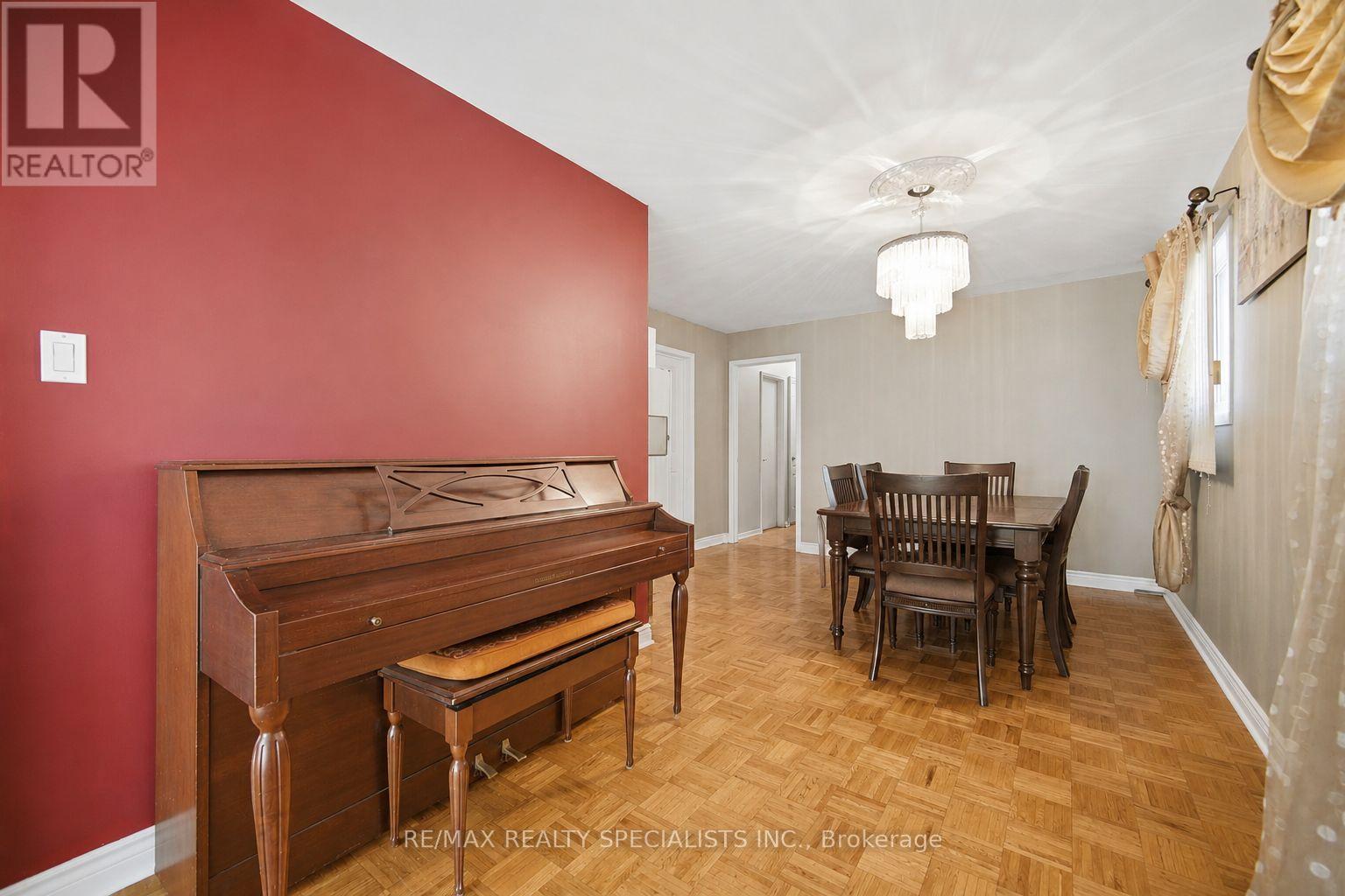 2571 TRIDENT AVENUE - Image 7