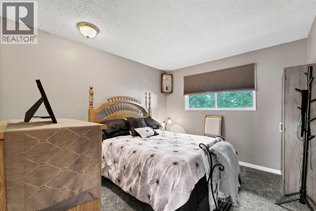 127 Markwick Drive SE — photo 13