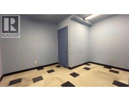 775 Pacific Road Unit# 33, Oakville, ON L6L6M4 Photo 6