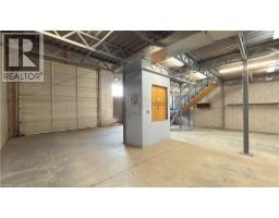 775 Pacific Road Unit# 33, Oakville, ON L6L6M4 Photo 9