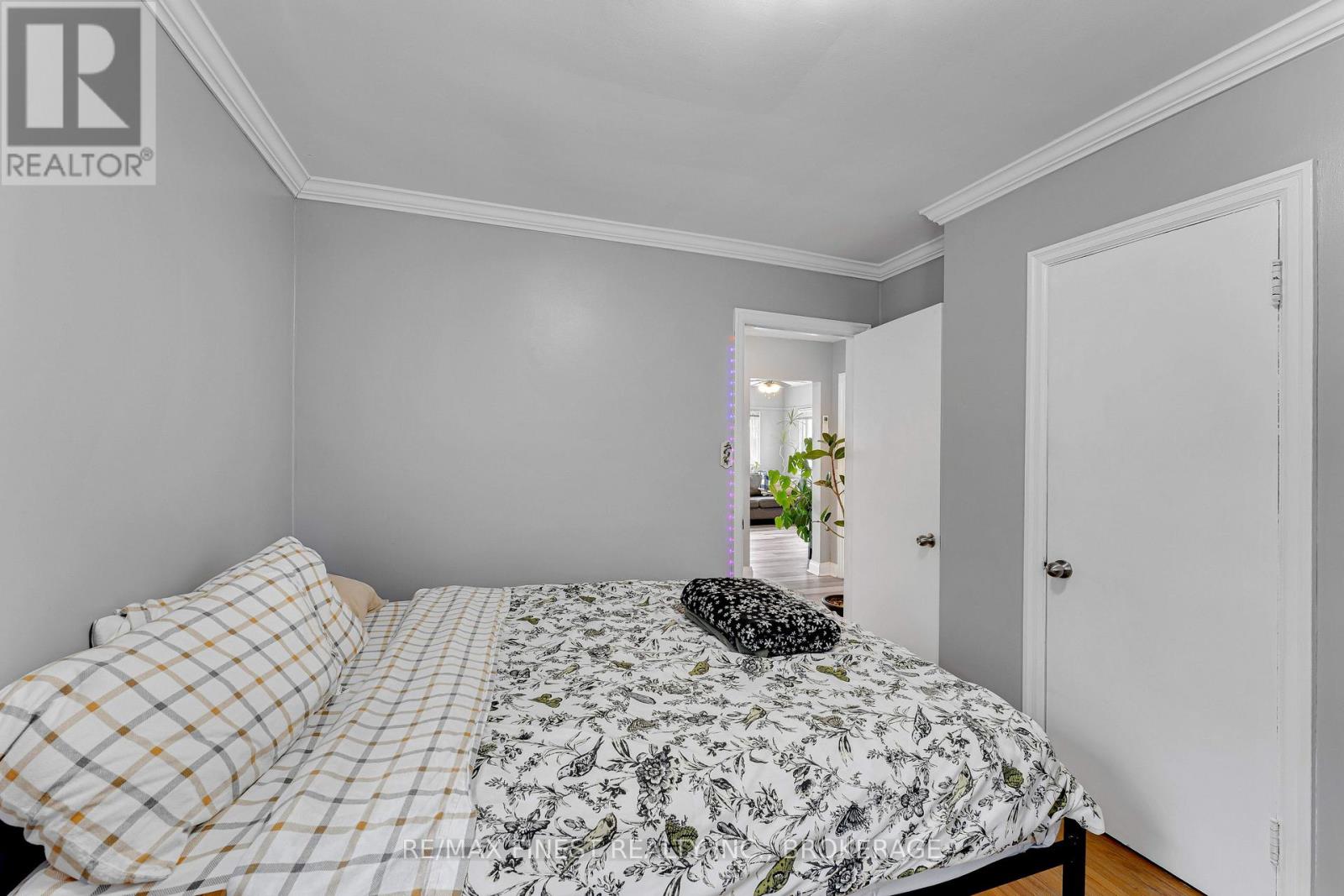 6 BAIDEN STREET - 21