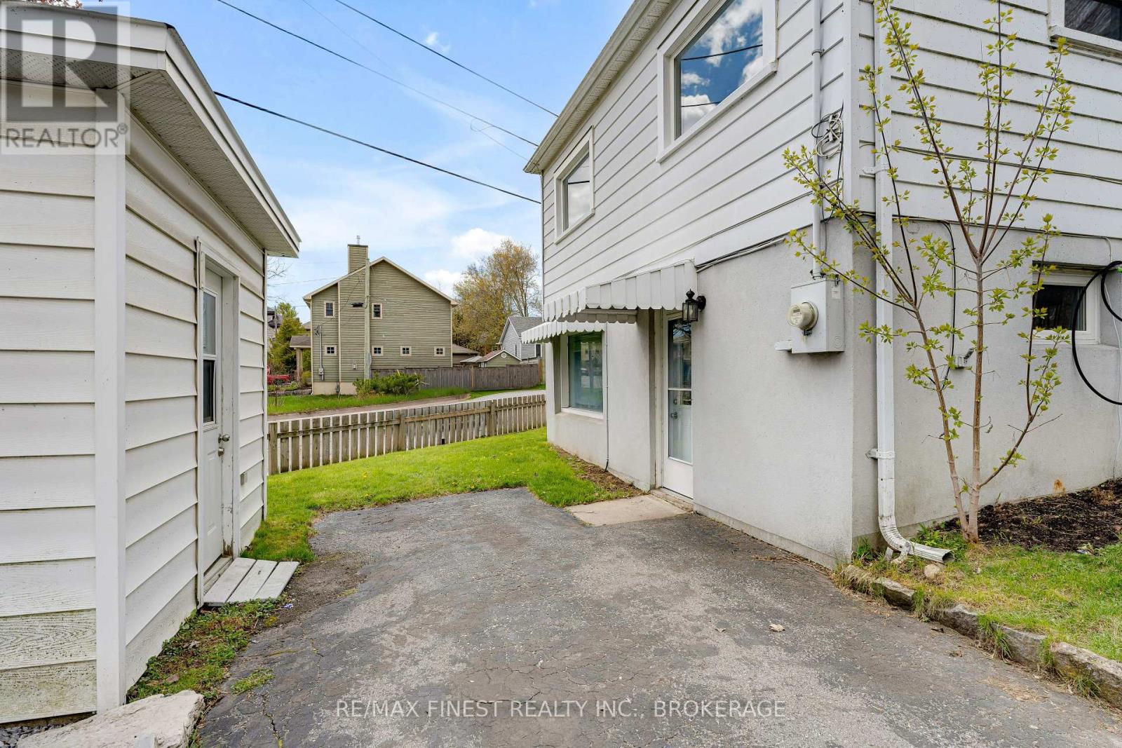 6 BAIDEN STREET - 22