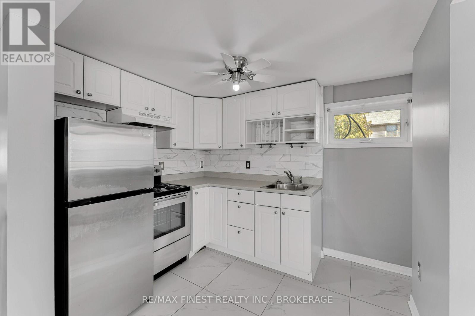 6 BAIDEN STREET - 24