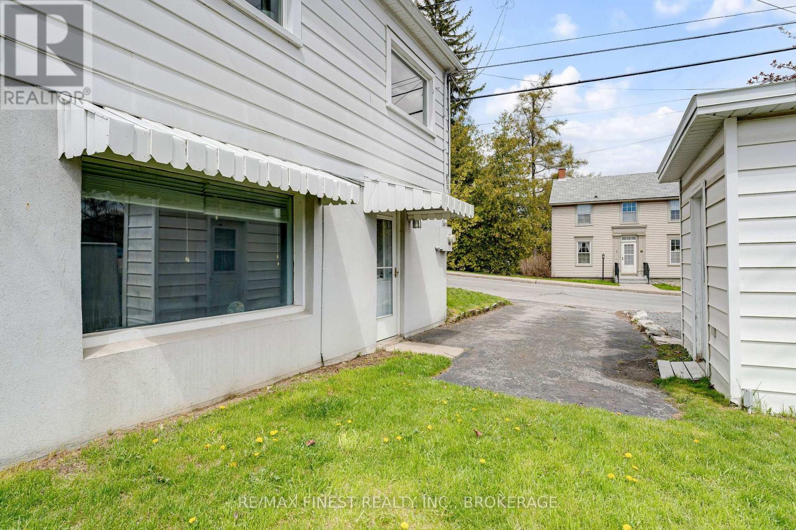 6 BAIDEN STREET - 33