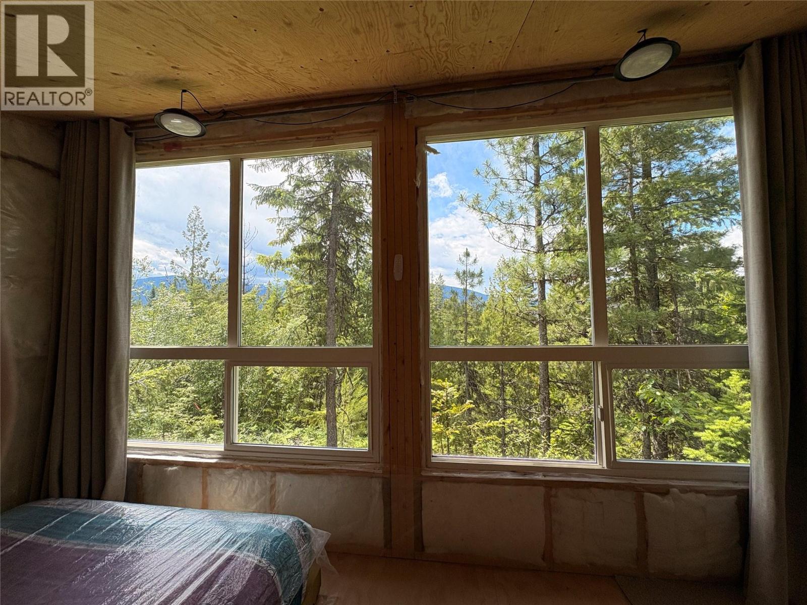 Lot 10 CROWN CREEK FOREST Road - 55
