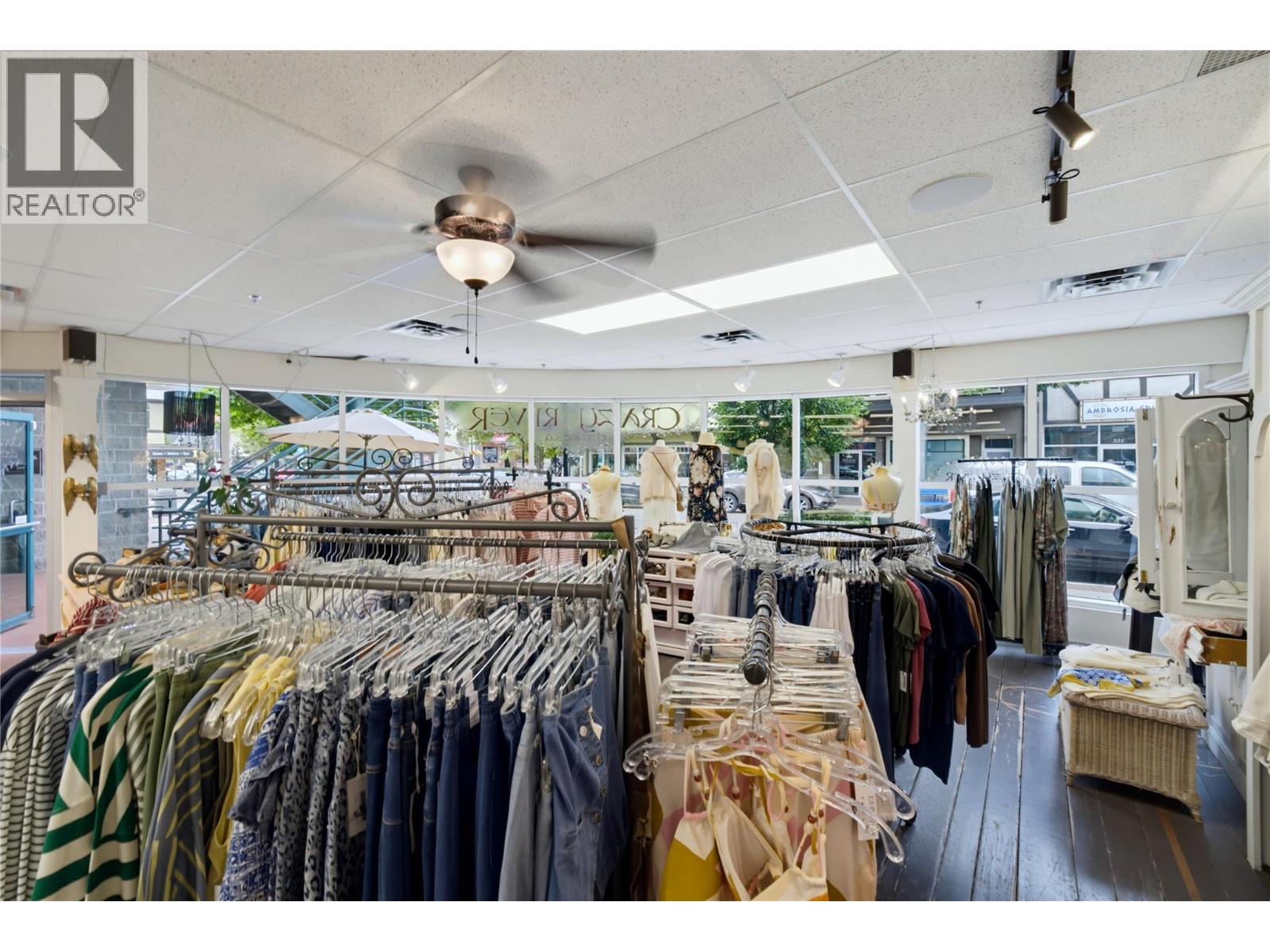  320 Alexander Street Northeast, Salmon Arm