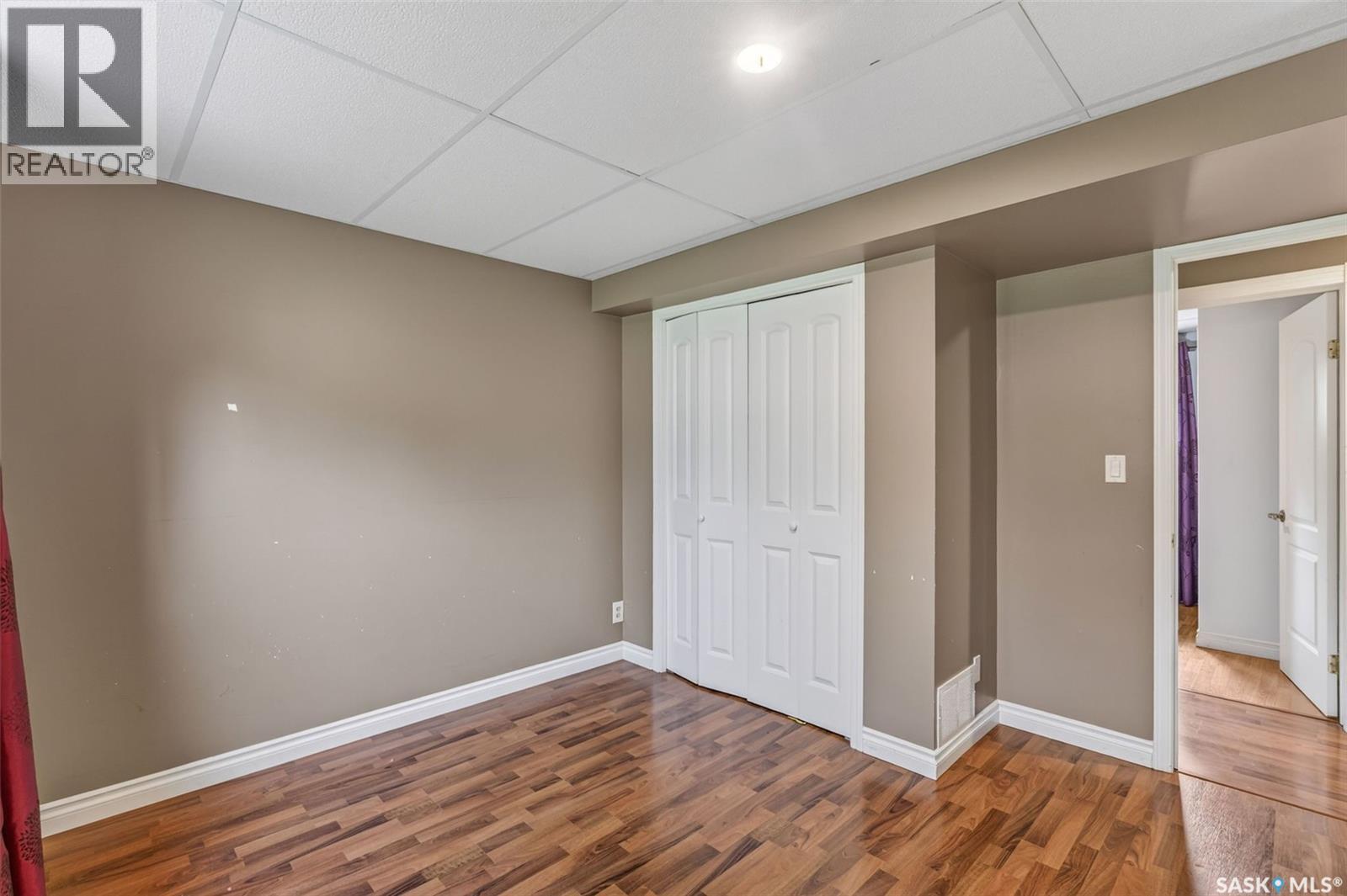 2908 Bliss CRESCENT - 29