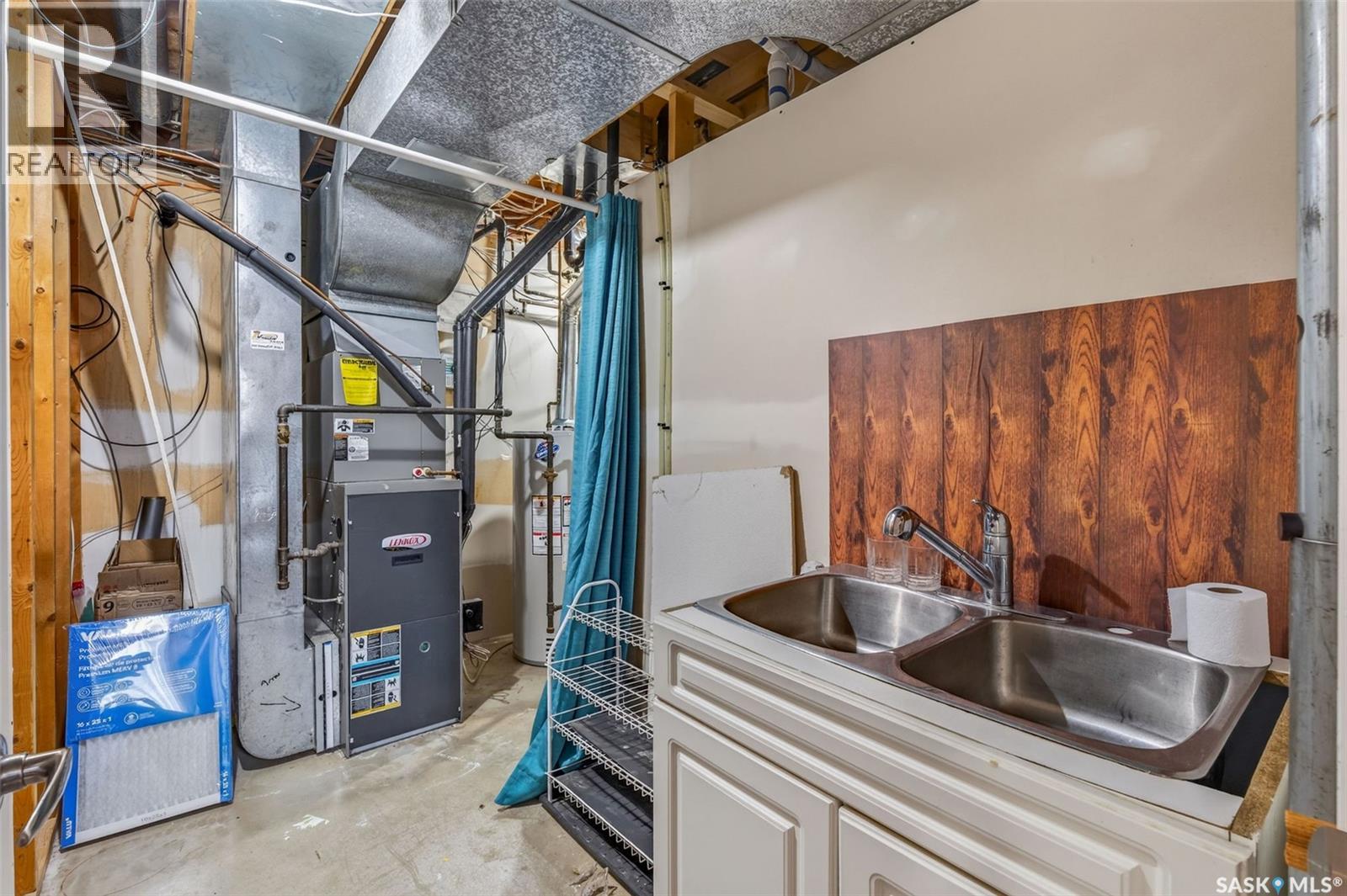 2908 Bliss CRESCENT - 35