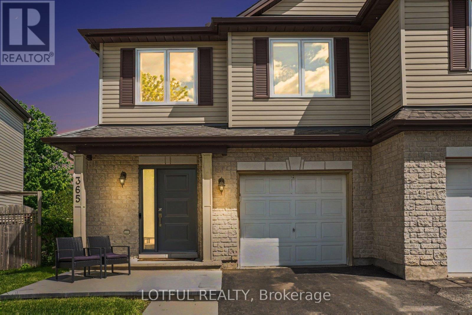 365 RIVERSEDGE CRESCENT - 1