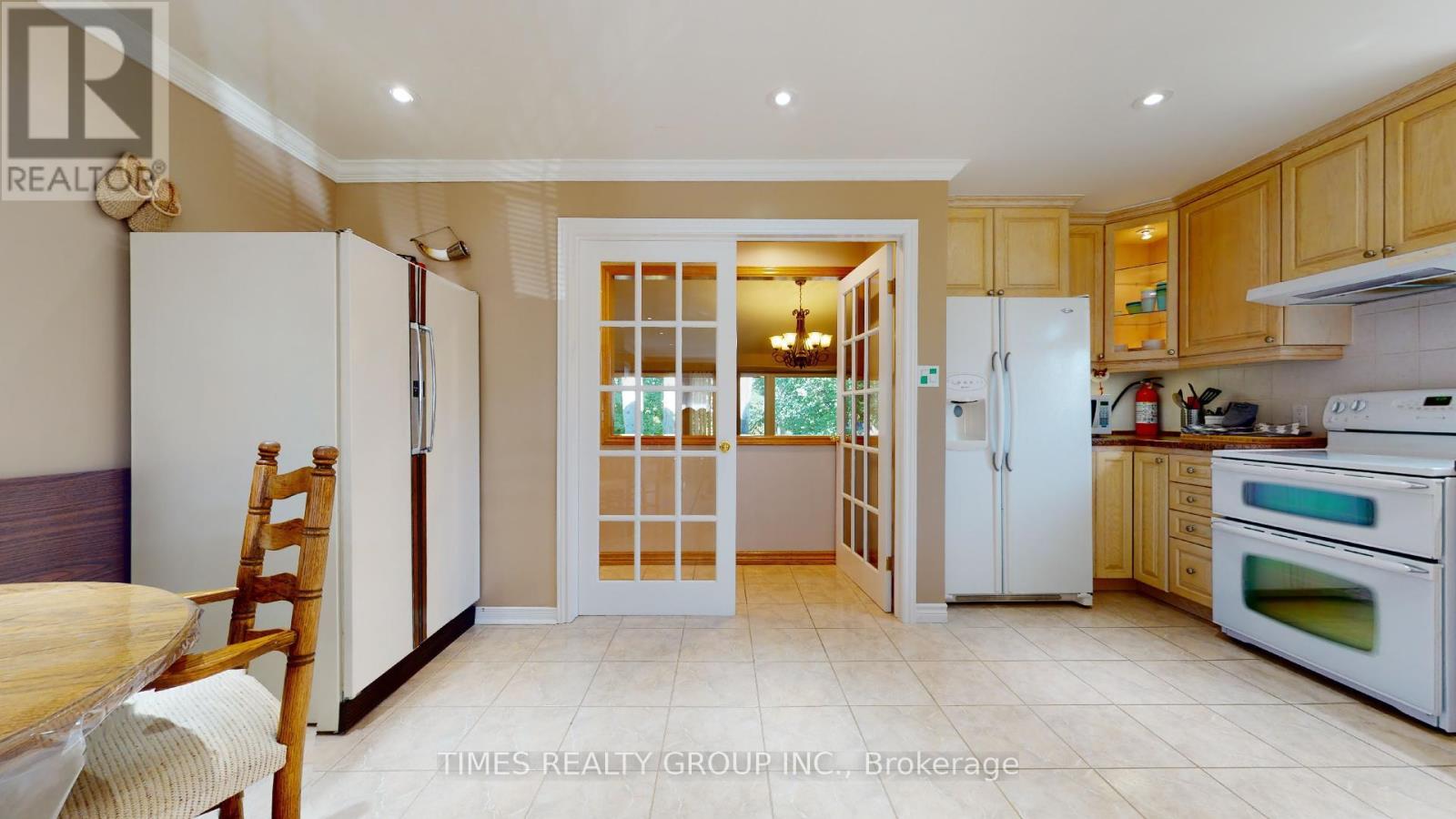 26 EVANS DRIVE - 11