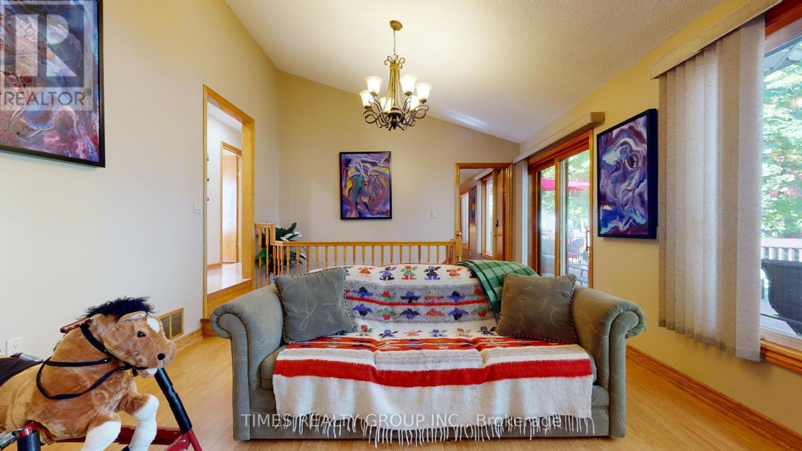 26 EVANS DRIVE - 22