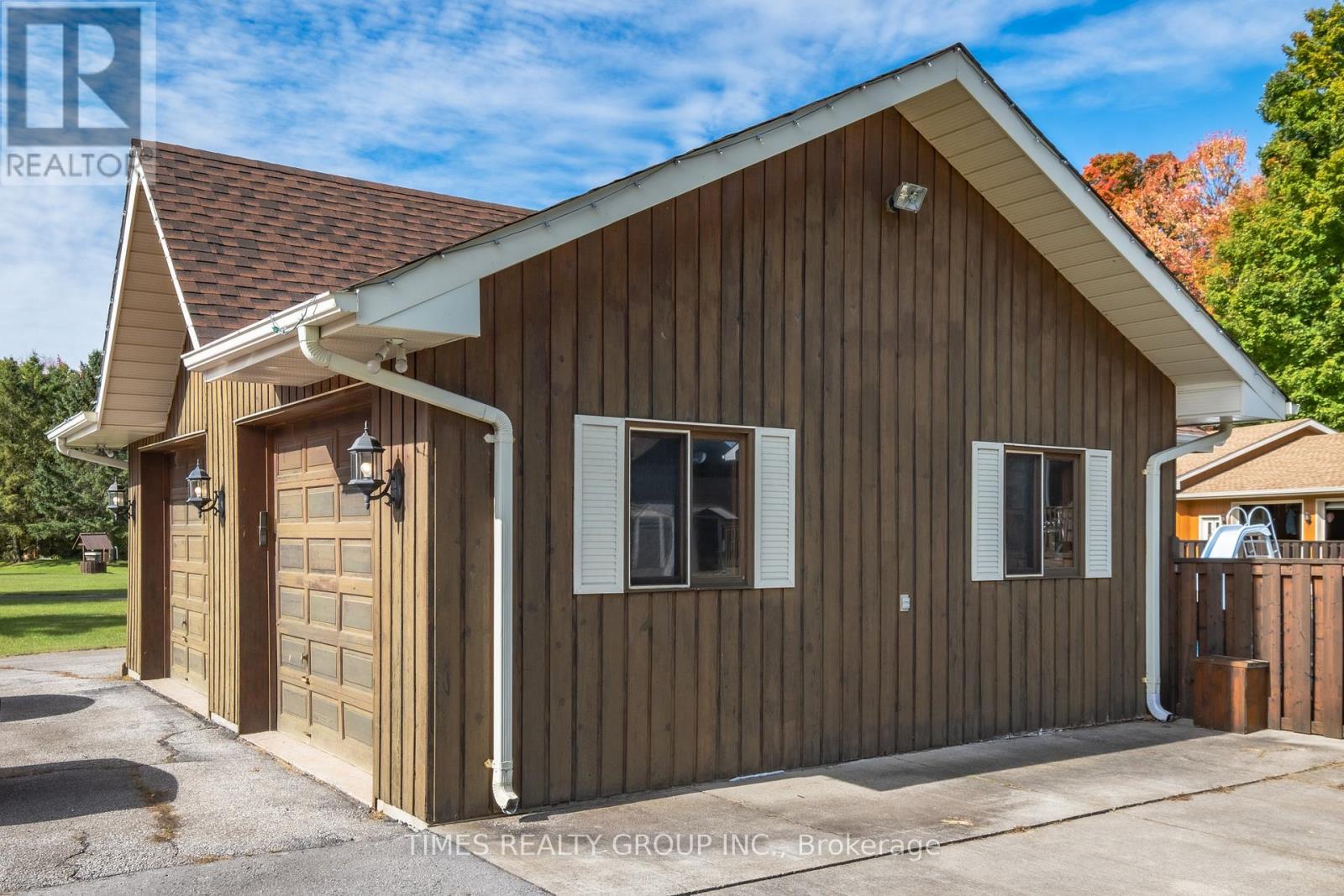 26 EVANS DRIVE - 37