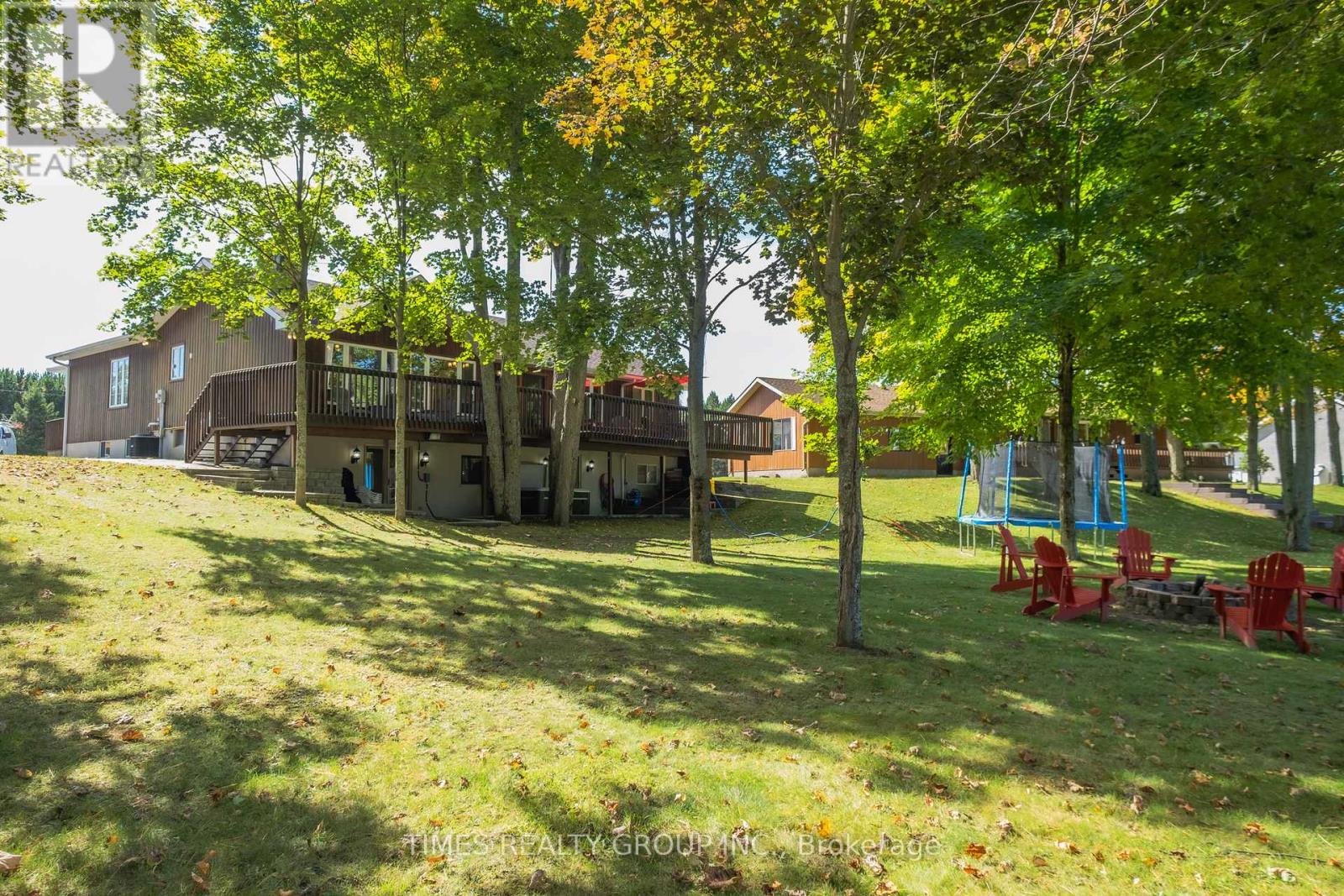 26 EVANS DRIVE - 44