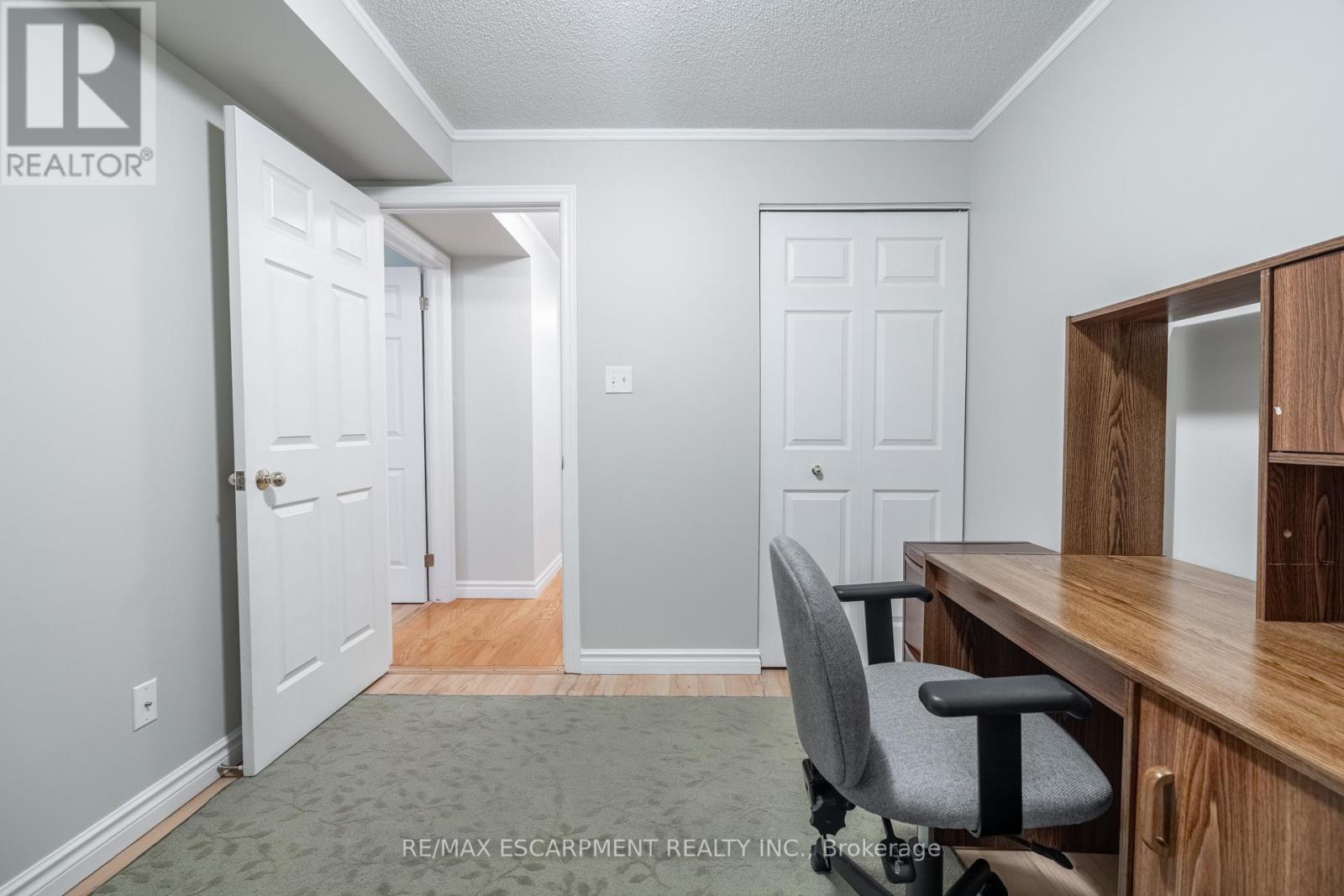 #306 970 GOLF LINKS ROAD - 26