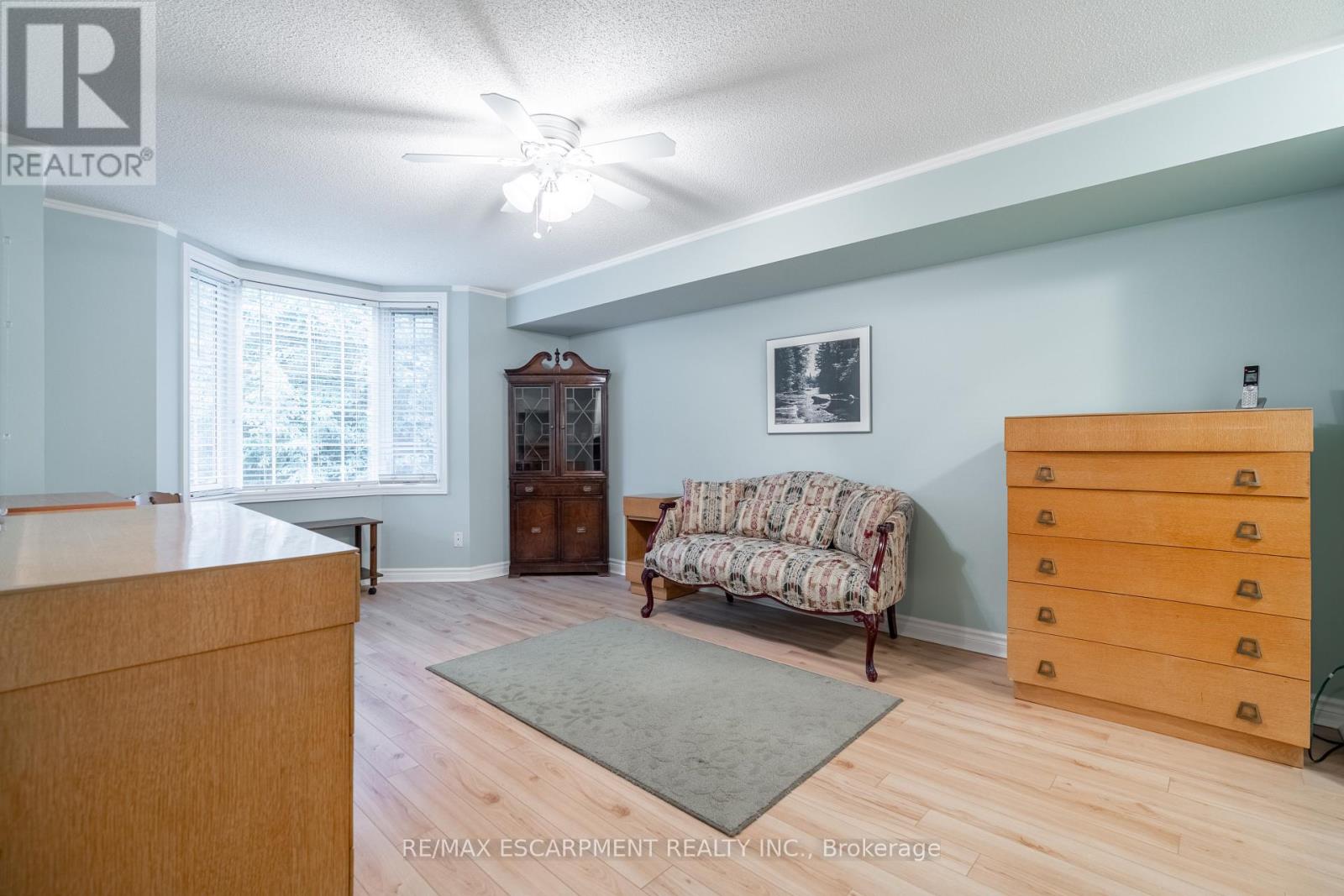 #306 970 GOLF LINKS ROAD - 27