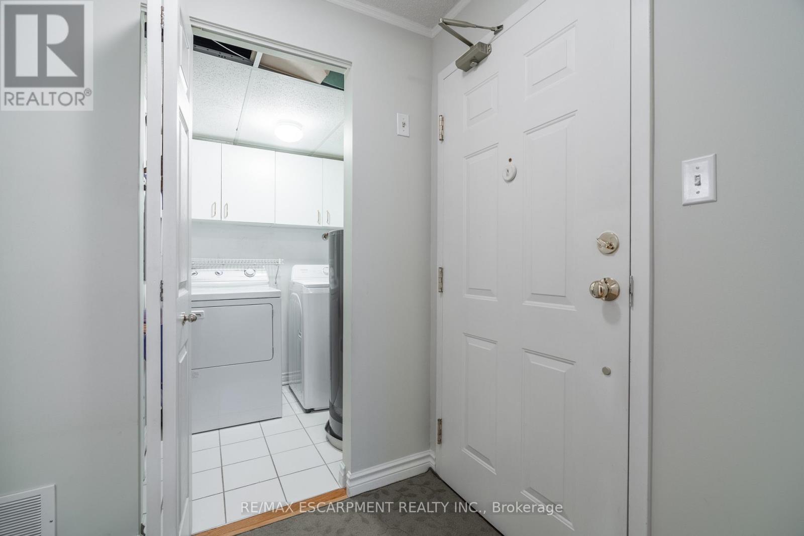 #306 970 GOLF LINKS ROAD - 31