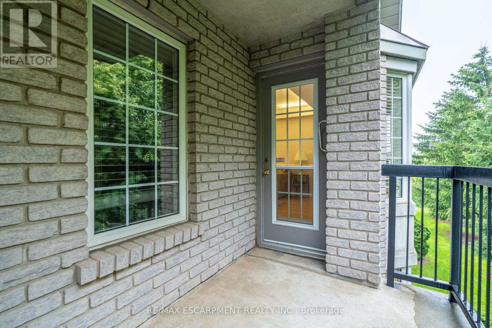 #306 970 GOLF LINKS ROAD - 34