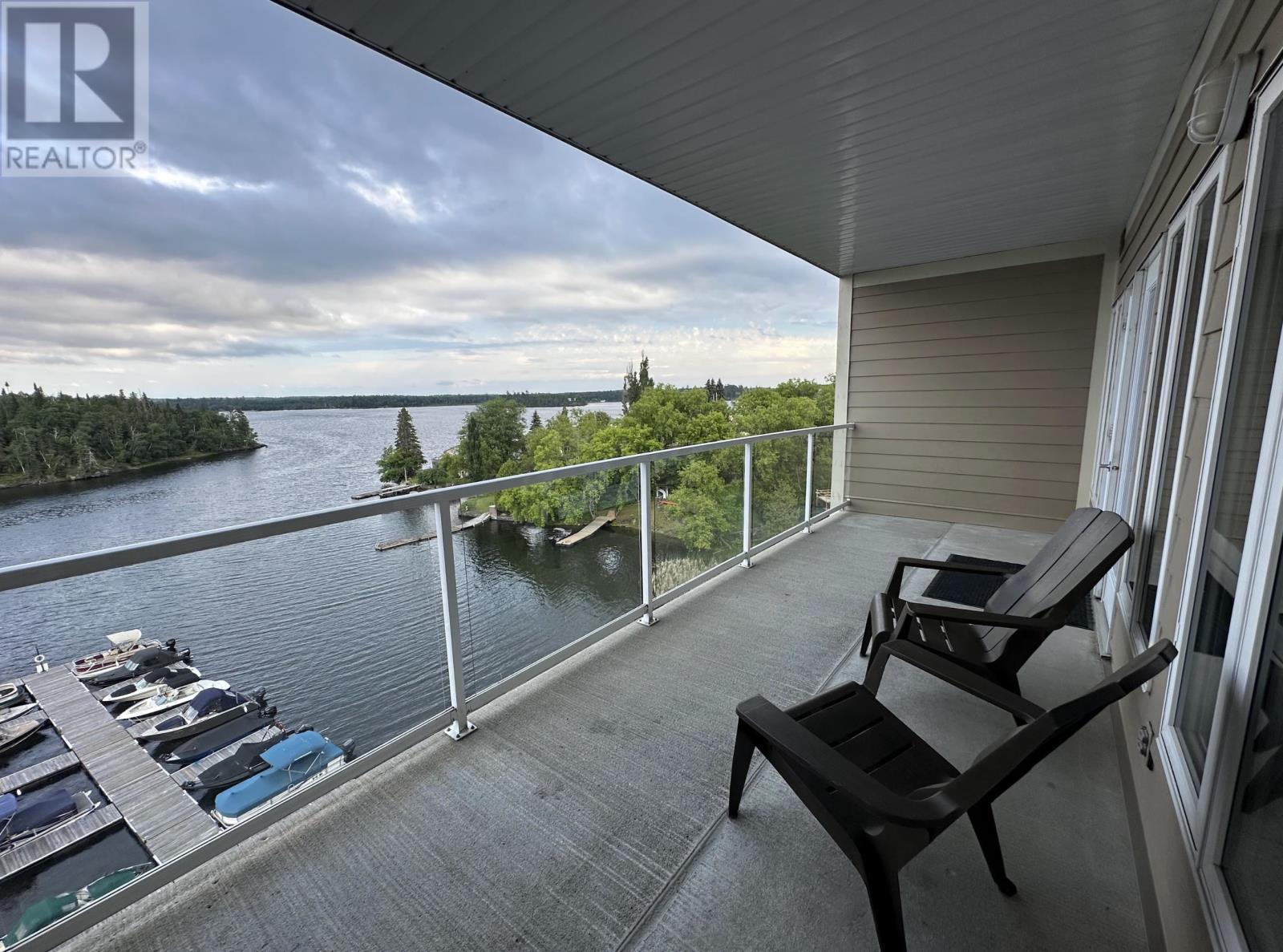 604 - 5 Bay Road - 18