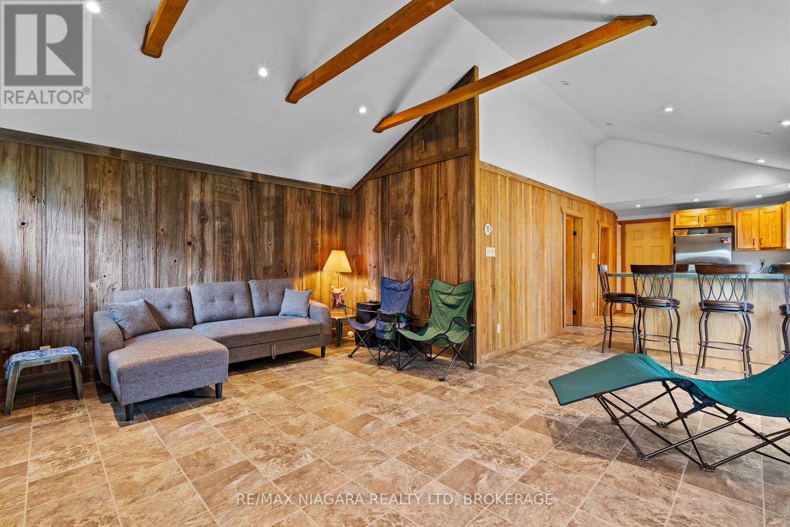 12213 LAKESHORE ROAD - 11