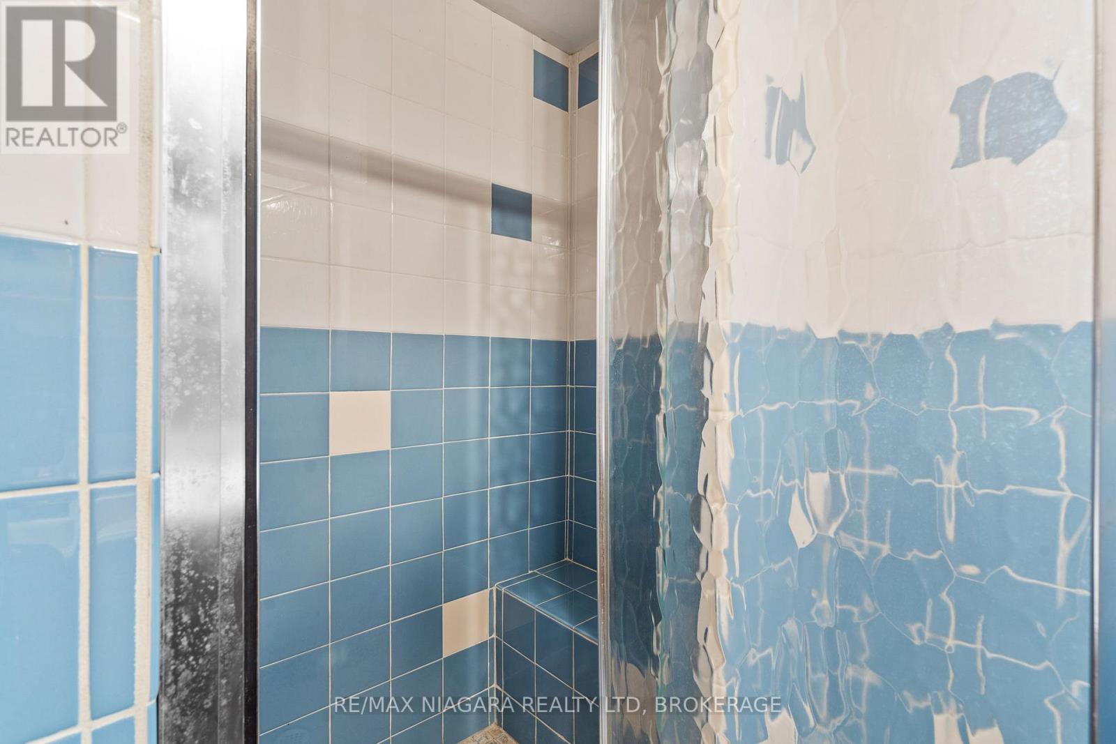 12213 LAKESHORE ROAD - 14