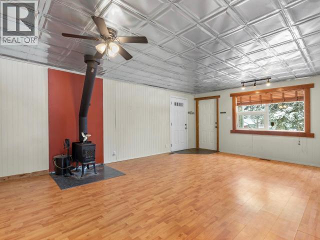 8150 8TH AVENUE, Whitehorse — photo 2