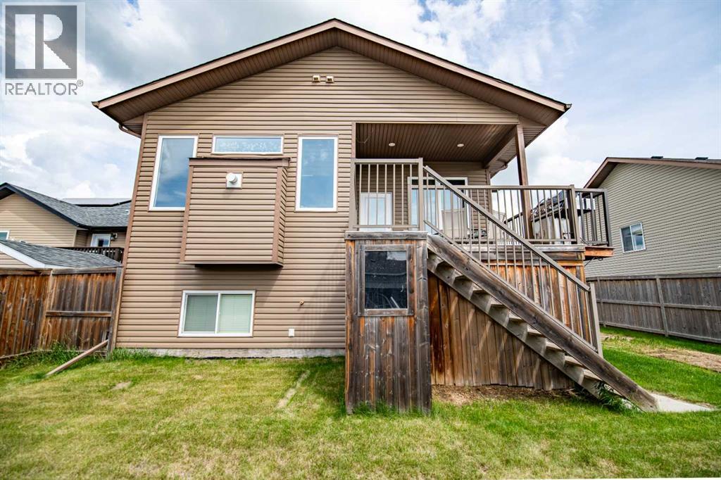 18 Mackenzie Crescent - 44