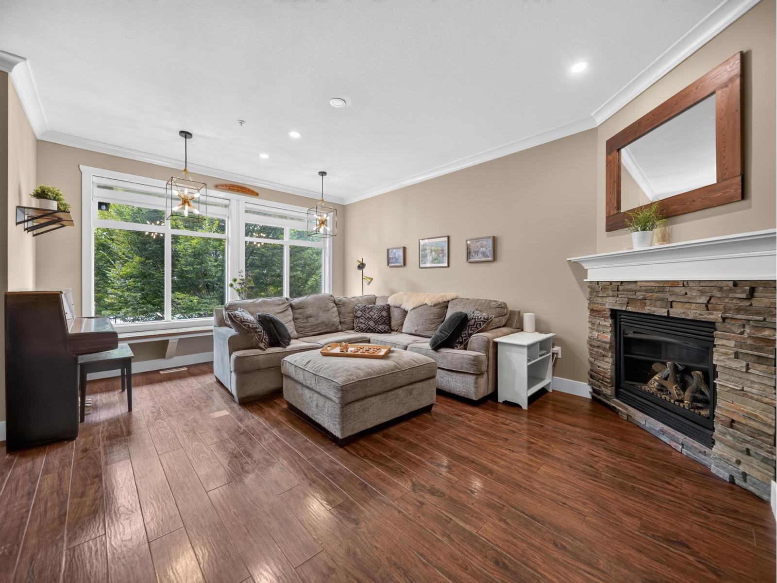 3 Bed, 4 Bath House for Sale in Chilliwack – 16 45762 SAFFLOWER CRESCENT, Sardis South, Chilliwack – MLS# R3141534 - Image 3