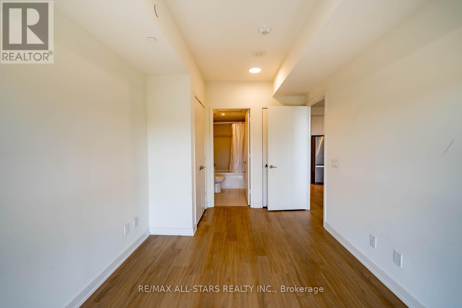 #605 10 DEERLICK COURT - 9